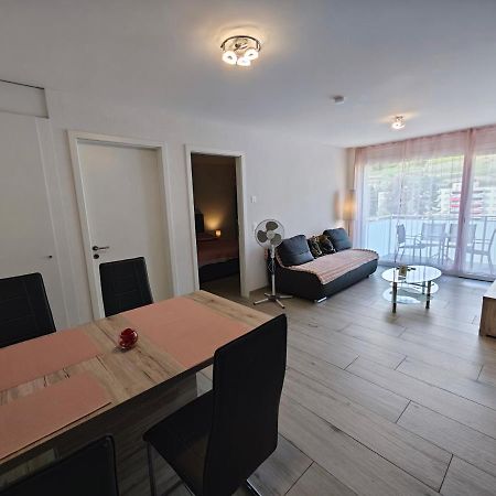 Jacqueline Residence Sion Bagian luar foto